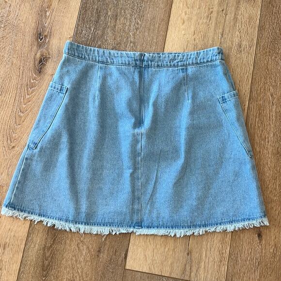 Umgee Frayed Denim Zip Back Skirt | Size Medium - Picture 4 of 5